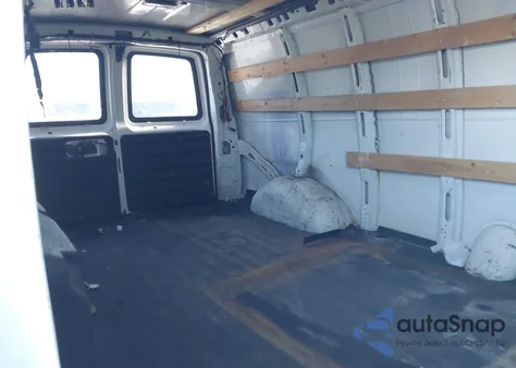 2006 Chevrolet Express Work Van z USA, uszkodzony, nr VIN 1GCGG29U761122658